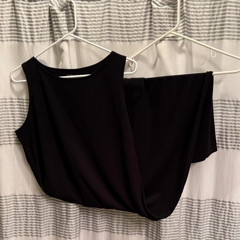 Elegant Black Sleeveless Dress